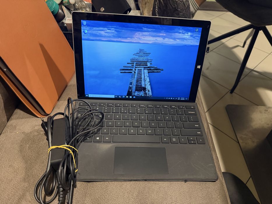 Tableta Microsoft Surface Pro 3 - i5 / 4Gb Ram / 1128Gb SSD + tastatur