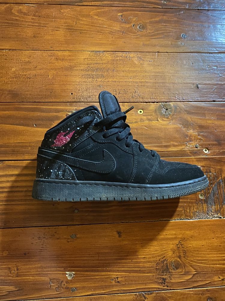 vand jordan 1 retro negru marimea 38.5