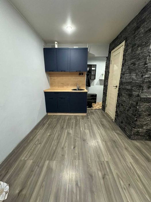 Продам однокомнатную квартиру в малосемейном доме в центре ,с ремонтом