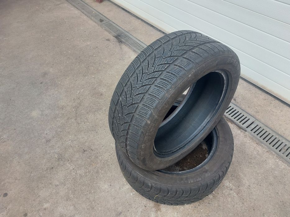 135 lei bucata! Doua anvelope M+S/IARNA 225 50 17 Syron