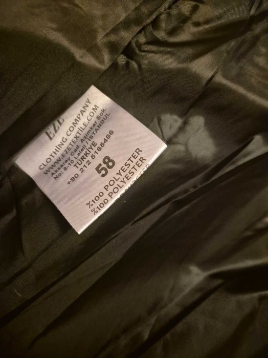 Яке-Палто подходящо както за ежедневие,така е за официални поводи