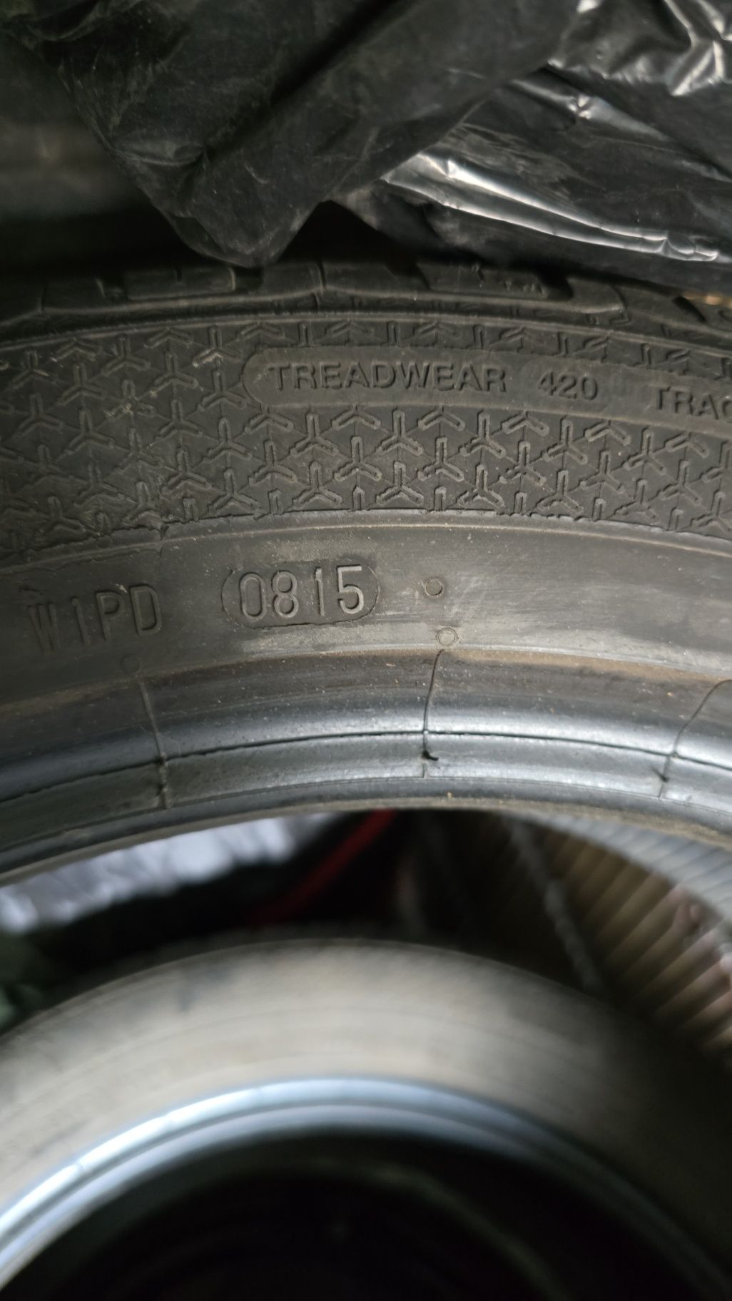 Cauciucuri Barum Bravuris  215/50 R17 Y  XL