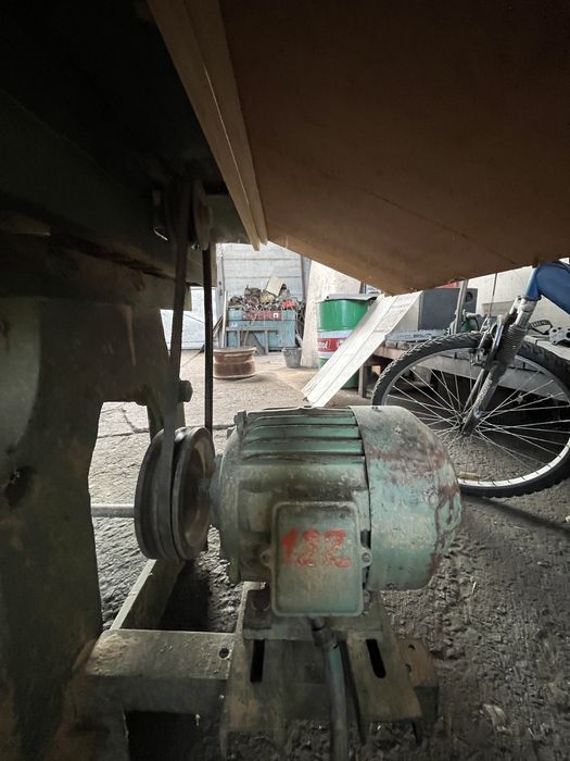 Масивен циркуляр 5.5kw с карета,трифазен