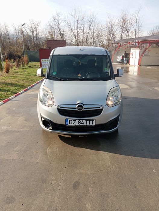 Opel Combo 2012 motorizare 1.6 diesel