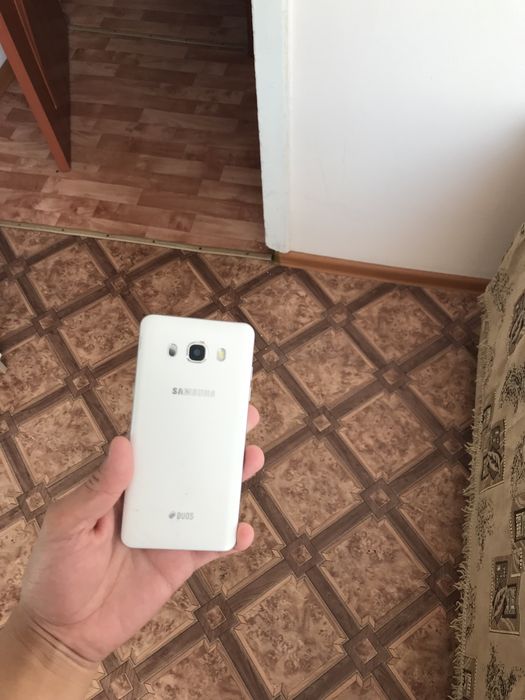 Продам два телефона сразу