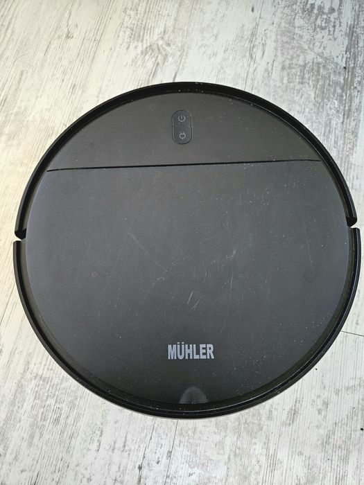 Робот прахосмукачка MUHLER Bobby 1 в черен цвят..