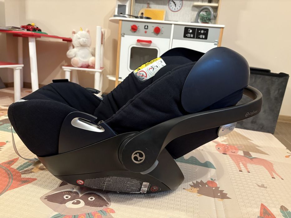 Столче за кола Cybex Cloud Q