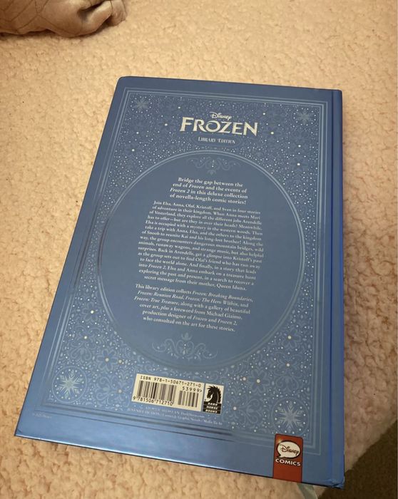 Carte de povesti Frozen -  Disney