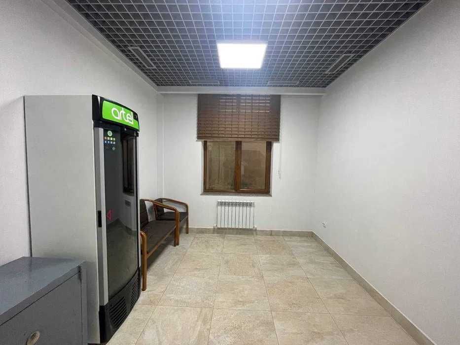 АРЕНДА — 450 м² коммерция в цоколе на Паркентском, 2 линия (55)