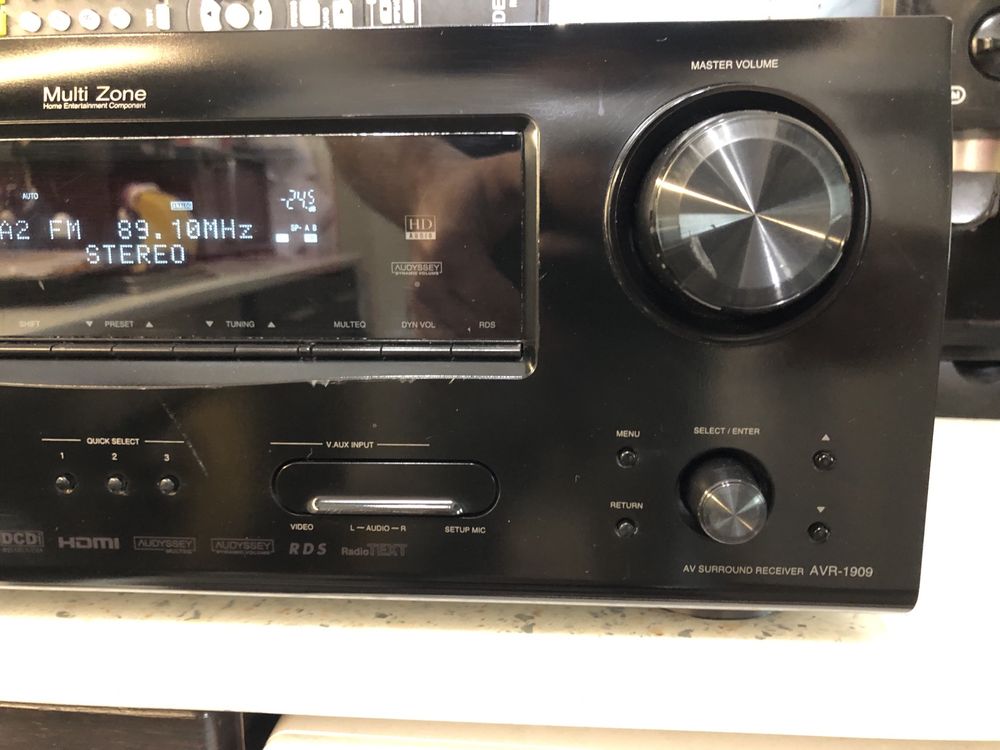 Denon AVR-1909 resiver