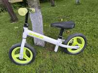 Vând bicicleta fara pedale pentru copii.