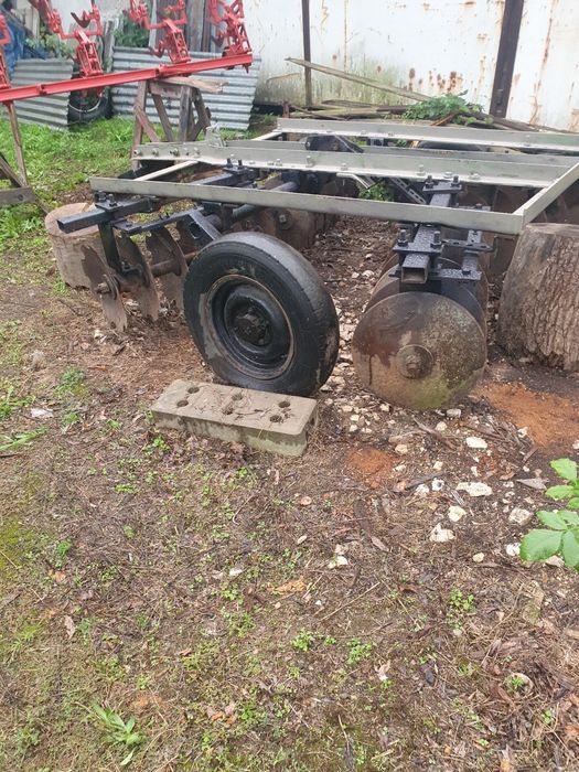 Disc agricol cu cilindru / Freza de pământ