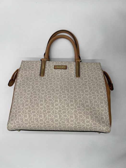 Дамска чанта Calvin Klein