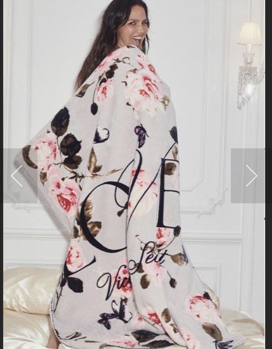 Плед теплый от Victoria Secret
