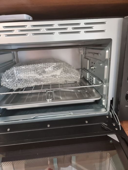 Vând mini cuptor electric Gorenje OM30GBX