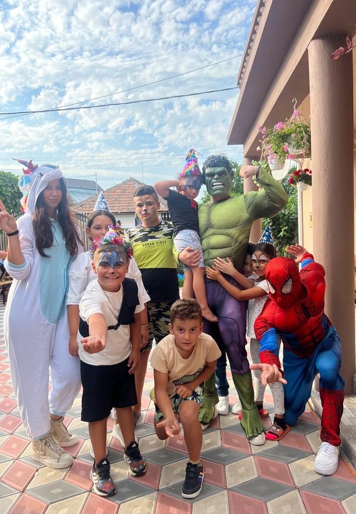 Animatori petreceri copii - Mascote-Personaje - spiderman elsa mickey
