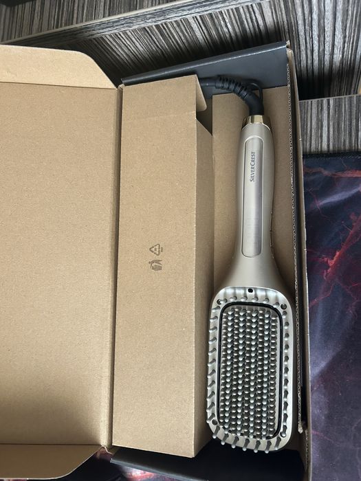 Преса четка за коса