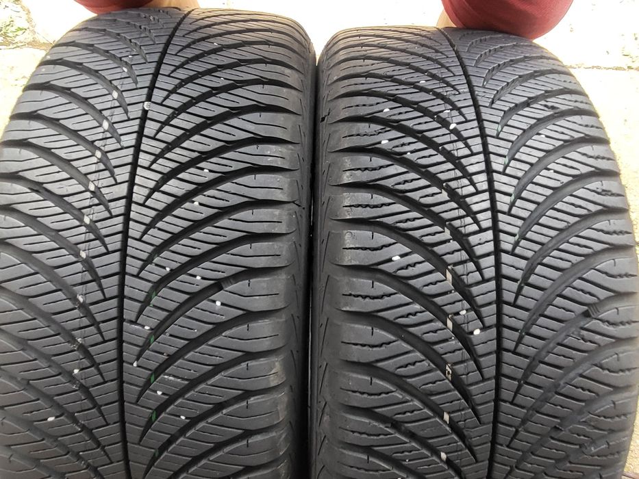 2бр 215/45/16 гудияр много запазени малко карани