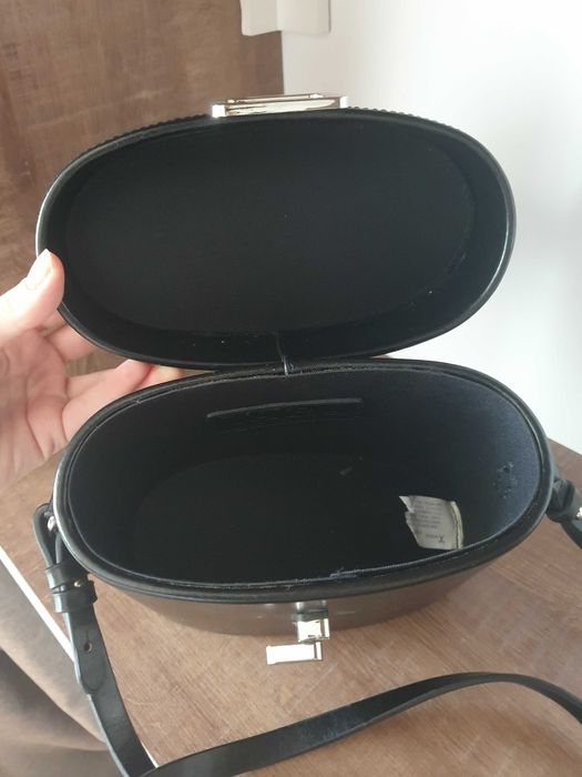 Geanta tip cutie zara