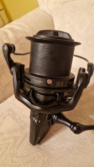 Vând 2 Mulinete East Shark