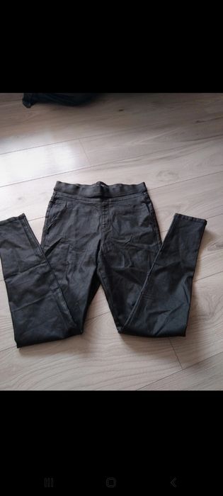 Vand pantaloni imitatie piele