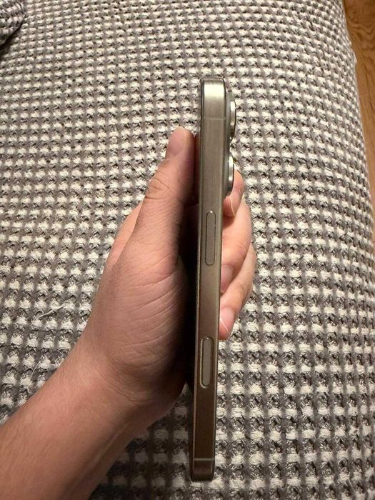 Iphone 16 pro cu garantie, stare impecabila