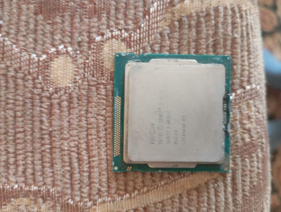 Материская плата GIGABYTE GA-H61M-s2PV+процесор i 5 3570 или E 3 1230