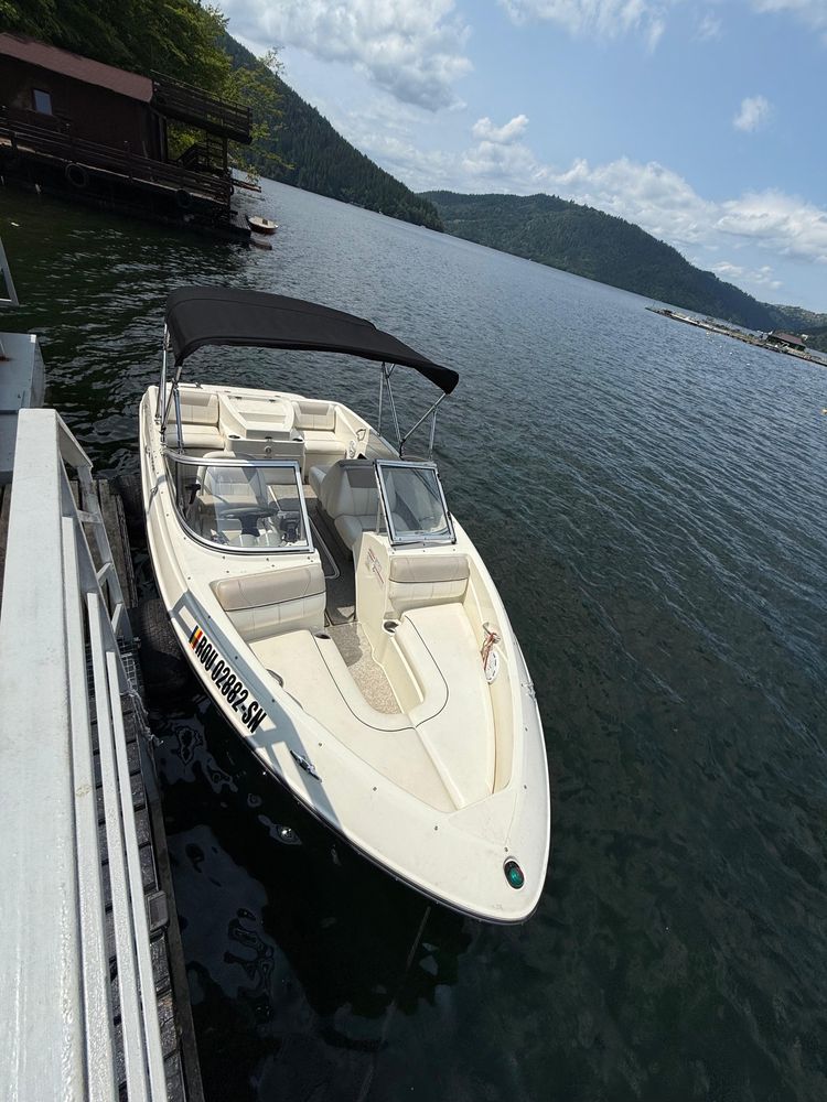 Barca Bayliner 175GT 2013, 220 ore, 6m lungime stare excelenta
