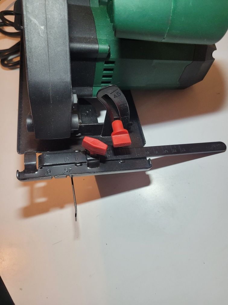 Циркуляр Parkside PHKS 750 A1