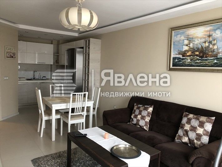 Двустаен апартамент