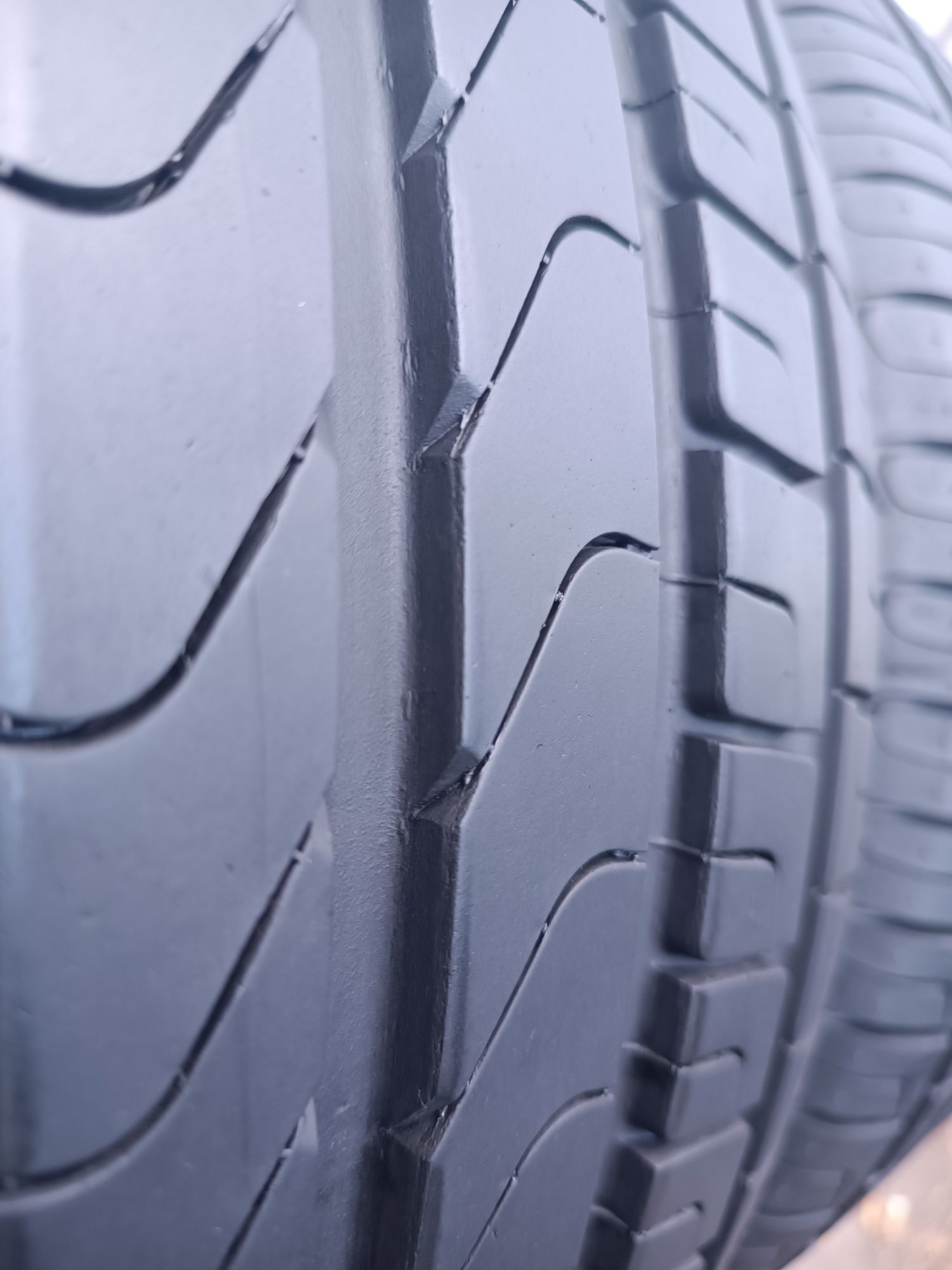 245/45/17 Pirelli