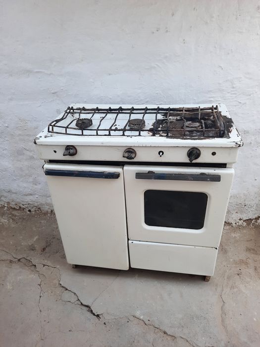 Продается старая газ плита