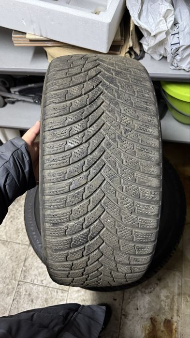 Зимни гуми Firestone WinterHawk 235/40/19