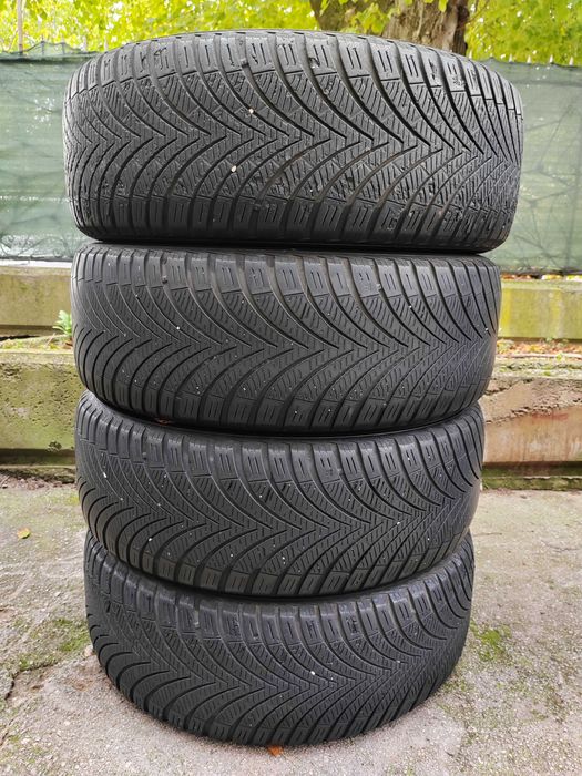 235/55/18 4бр.Kumho Зимни гуми