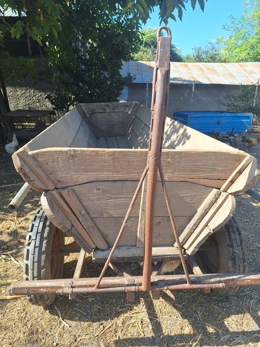 Căruță de vânzare