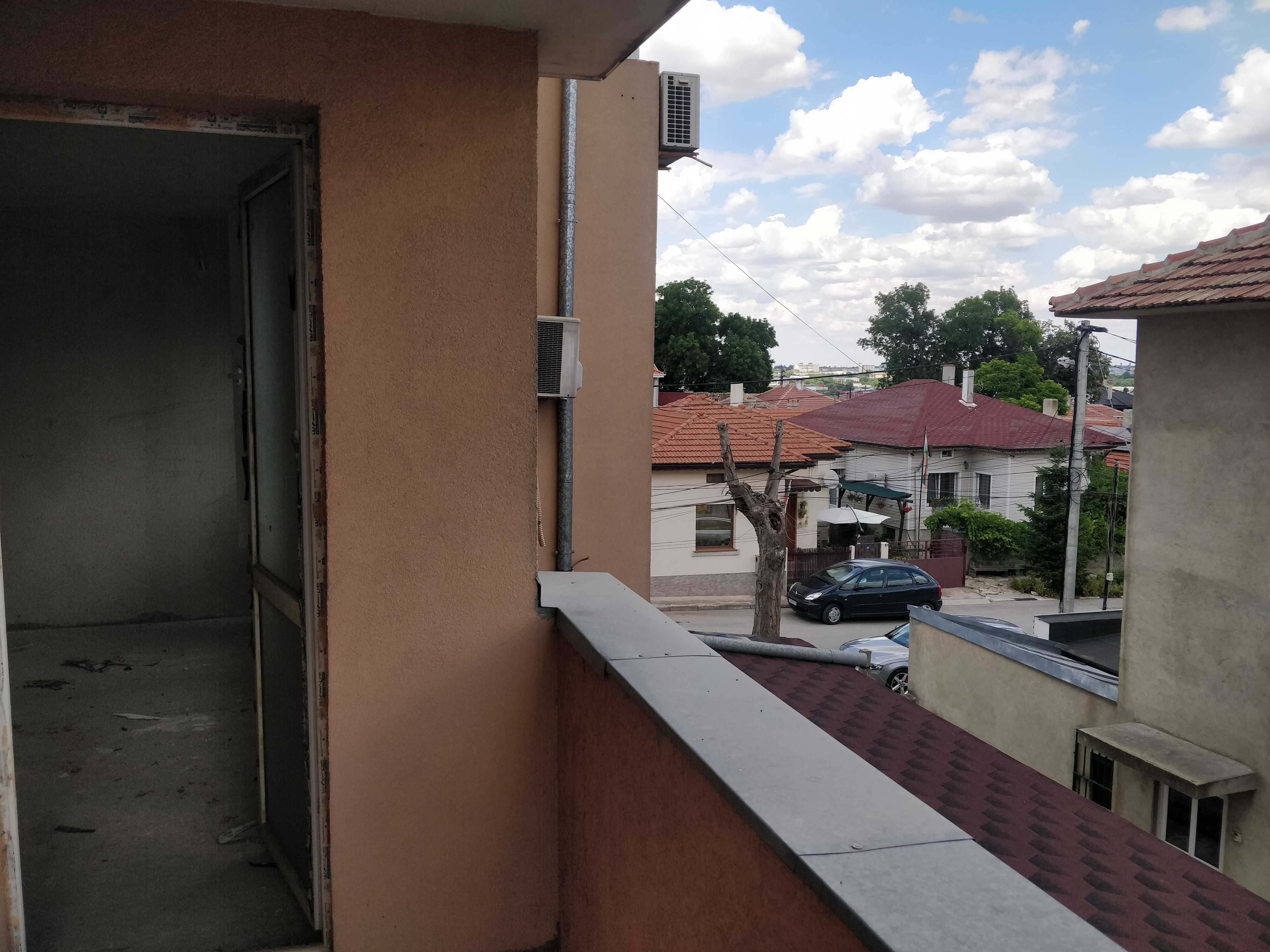 Продавам 2-СТАЕН - град Добрич, Пинета, паметник Пейо Буюклията