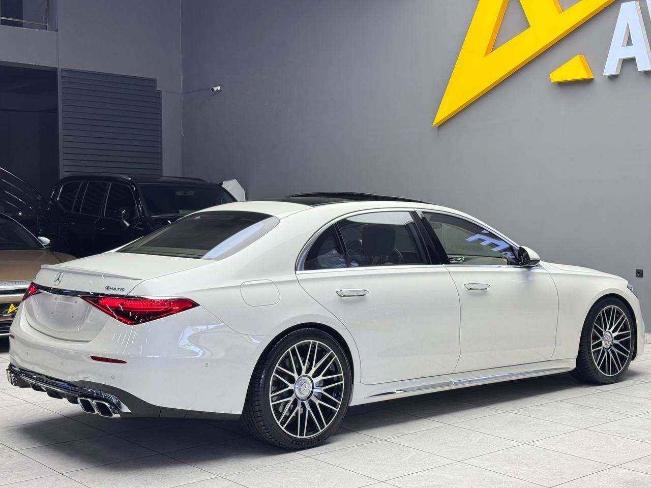 Продается  Mercedes-Benz W223 S580