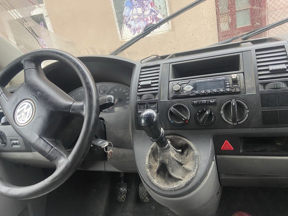 Wv  transporter t5 8+1