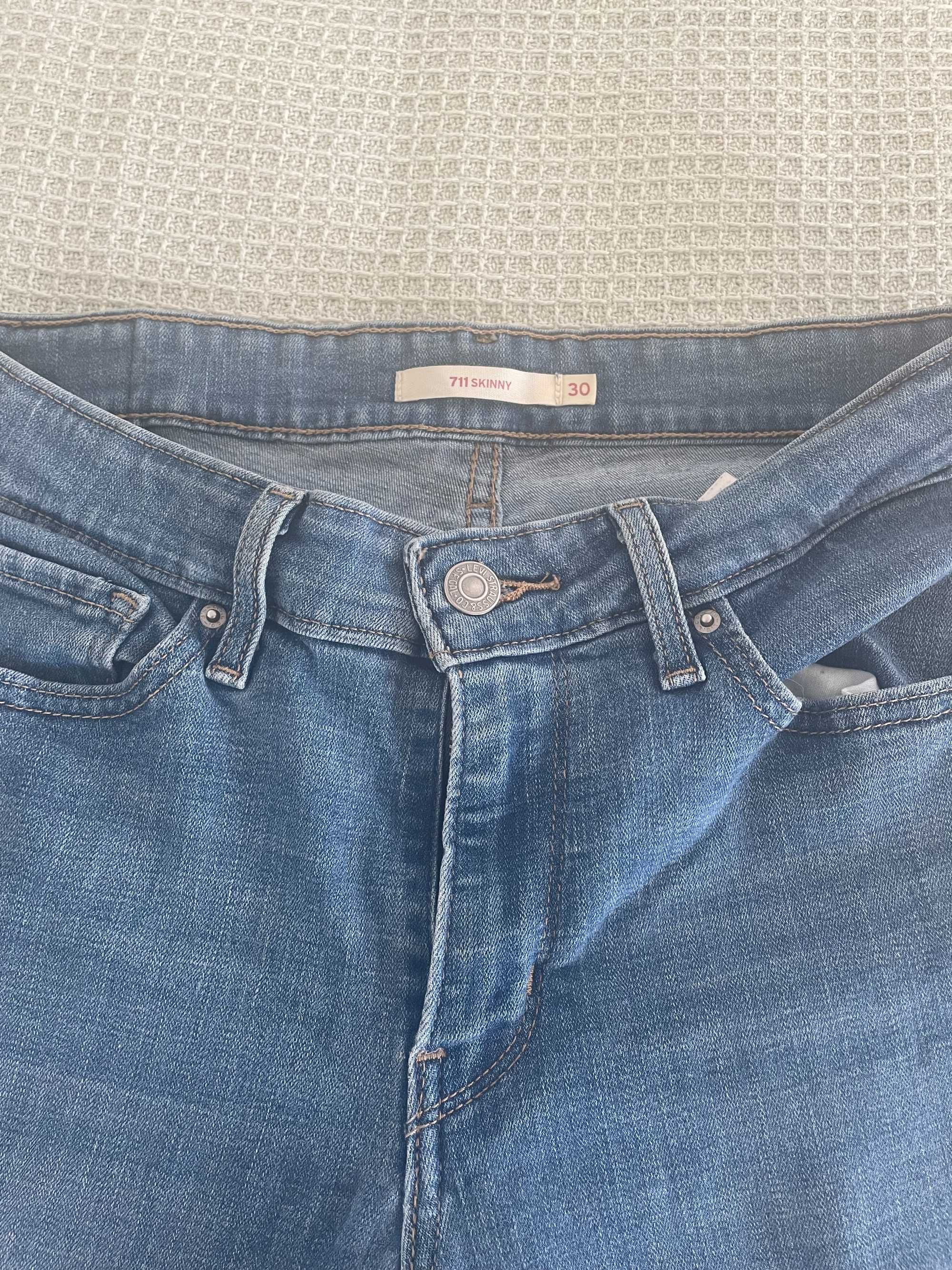 Original Levi's 711 Сини дънки, като нови,  UK nomer 12