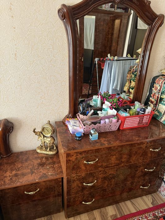 Mebellar srochniy sotiladi tel qisile gaplashamiz