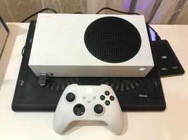 Xbox series s + контролер + аккаунт+HDD накопитель