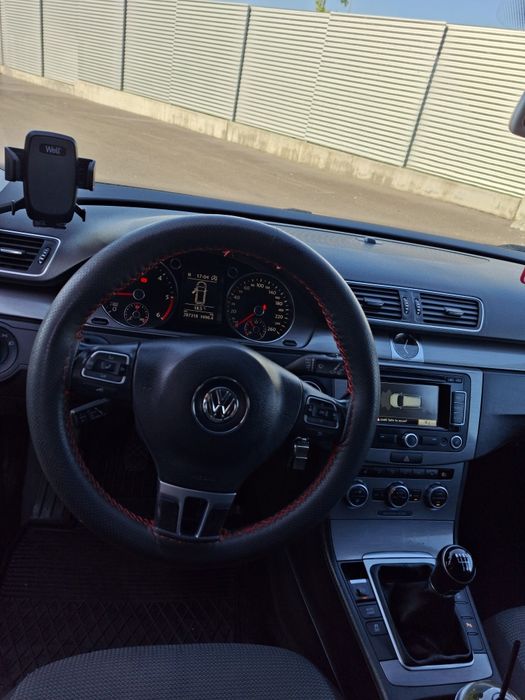 VW Passat B7 2012