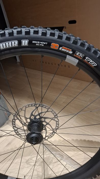 Гуми за велосипед колело Maxxis Minion DHR 3C, Dual Compound 29 x 2.4