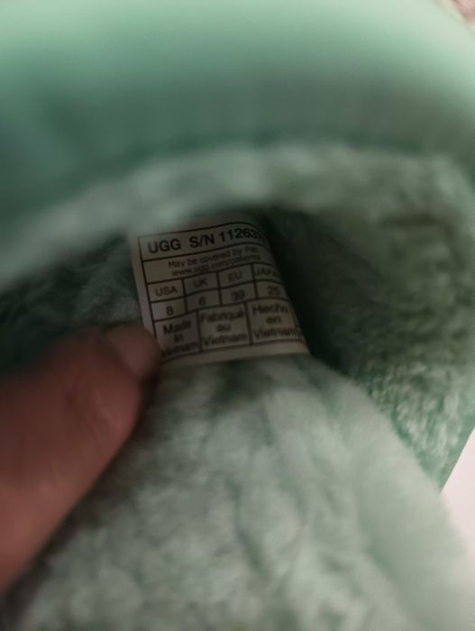 Papuci damă UGG originali mărimea 39