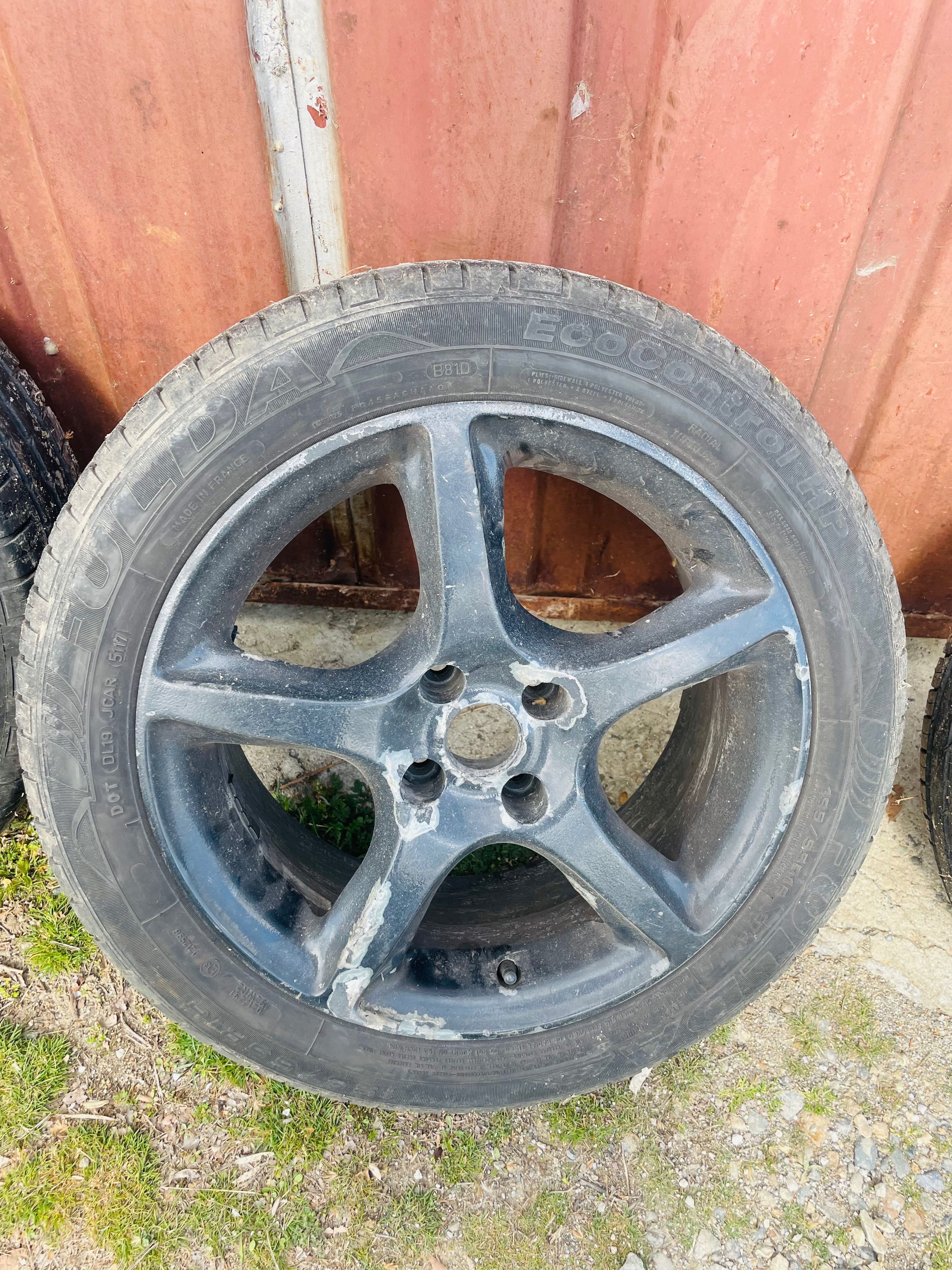 Гуми за Mini Cooper 16”