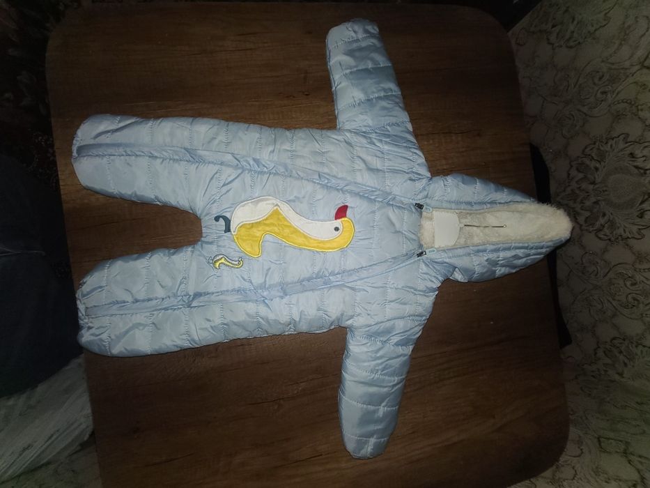 Chaqalolar uchun bo'di kurtka