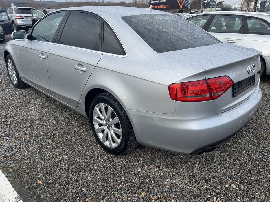 Audi A4 2.0Tfsi 211cp Automat*Quattro*LED*Xenon*Navi*17”*