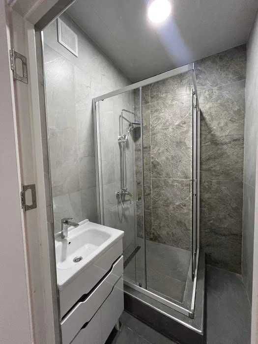 3-к. квартира 75 м², евроремонт, Космонавты, рядом ЦУМ, метро Космо!`