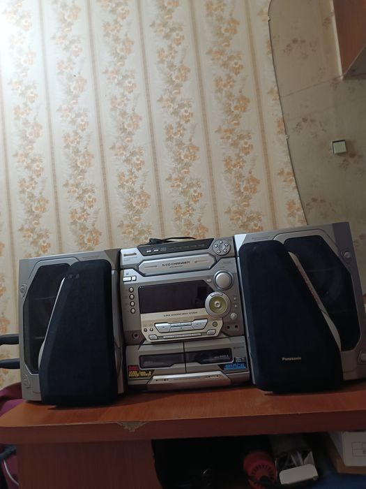 Продаю музыкальный центр Panasonic madel SA-AK47 в отличном состоянии