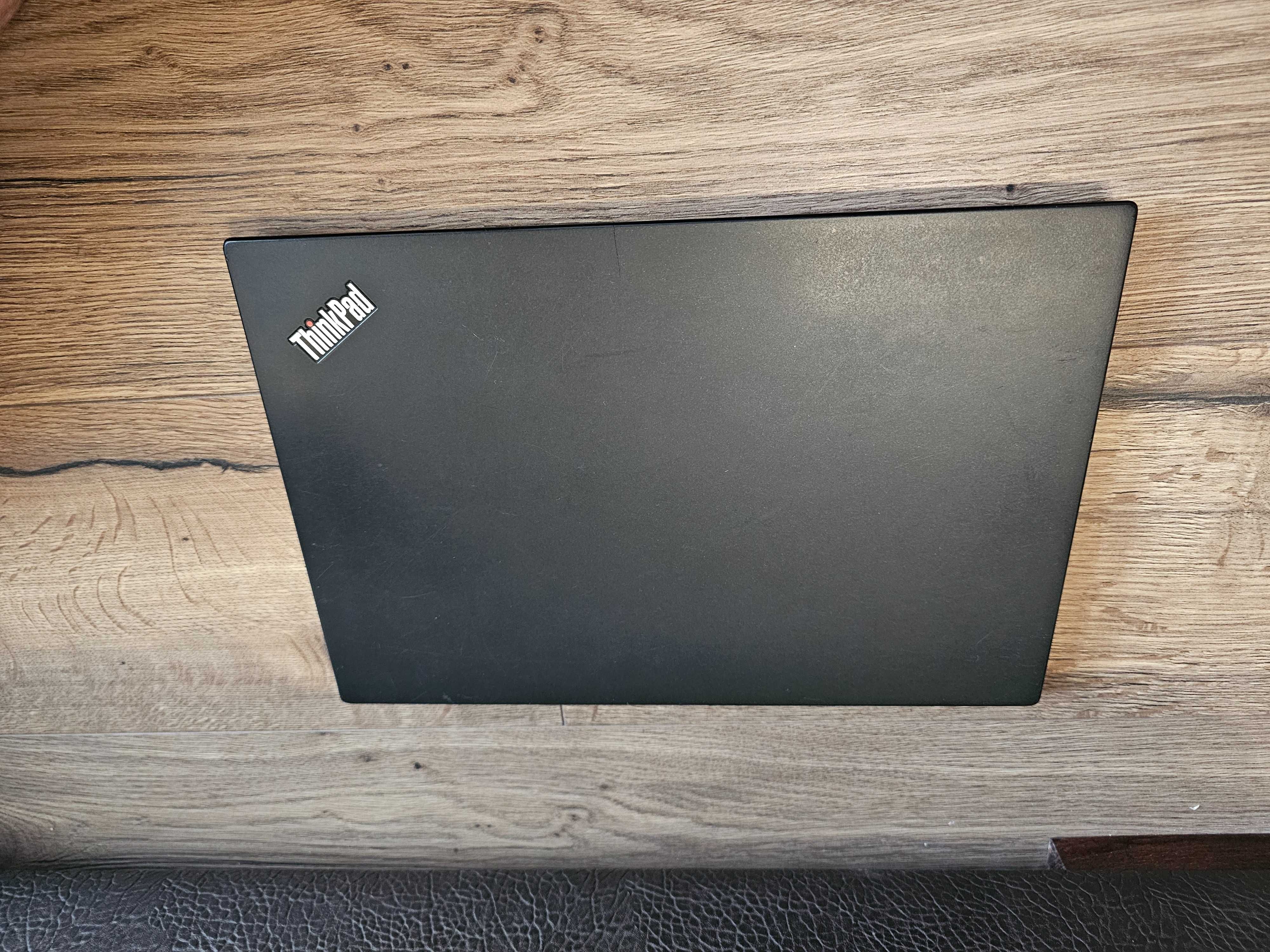 Lenovo ThinkPad T490s – Лек, Бърз и Идеален за Работа!